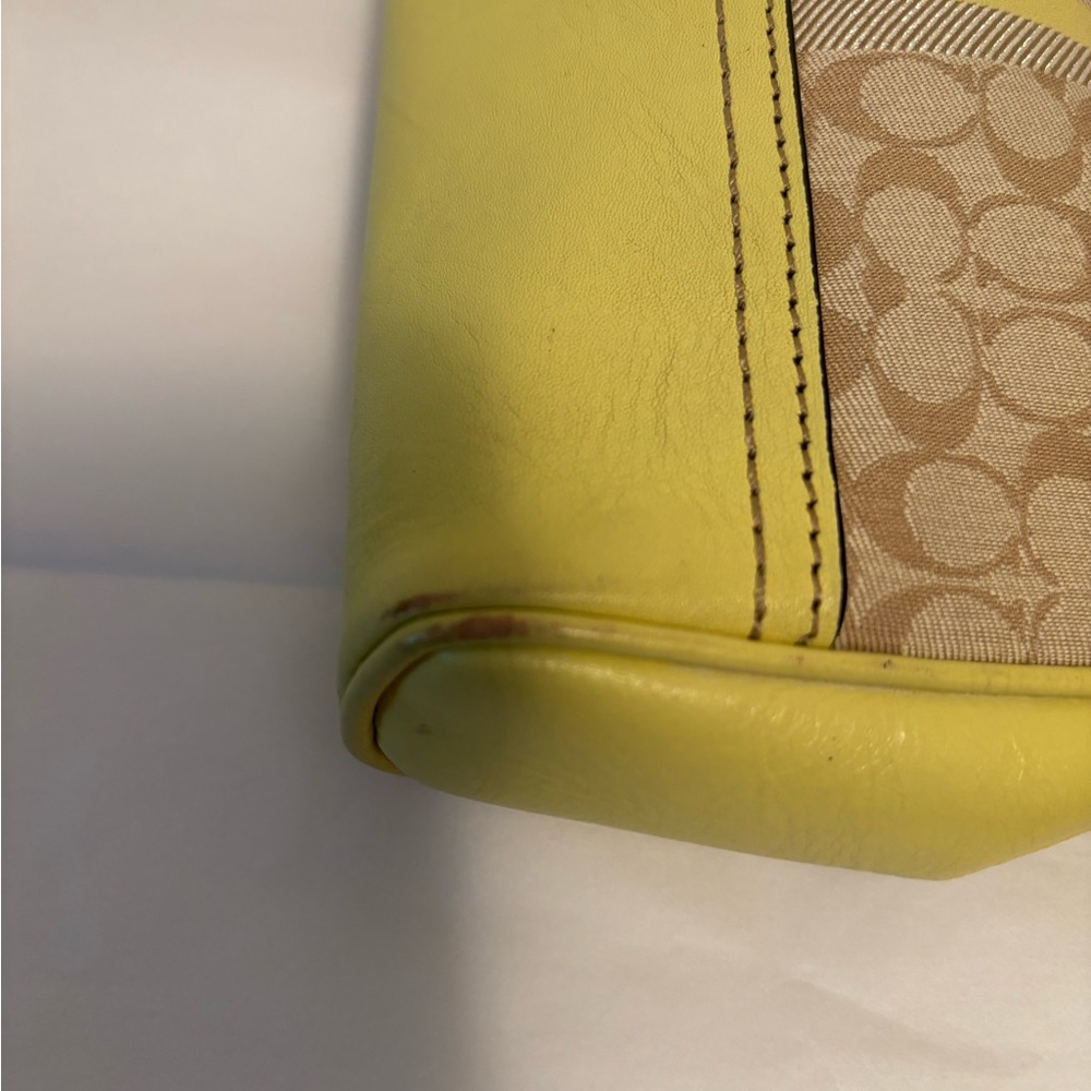 Coach Legacy Signature Yellow and Tan Cosmetic Bag/ Wristlet with tassel and Ht - Picture 7 of 13